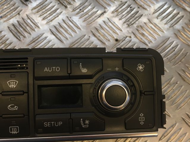bontott AUDI A8 Fűtéskapcsoló (digit klímás)