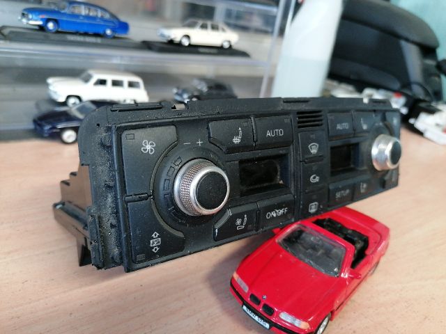 bontott AUDI A8 Fűtéskapcsoló (digit klímás)