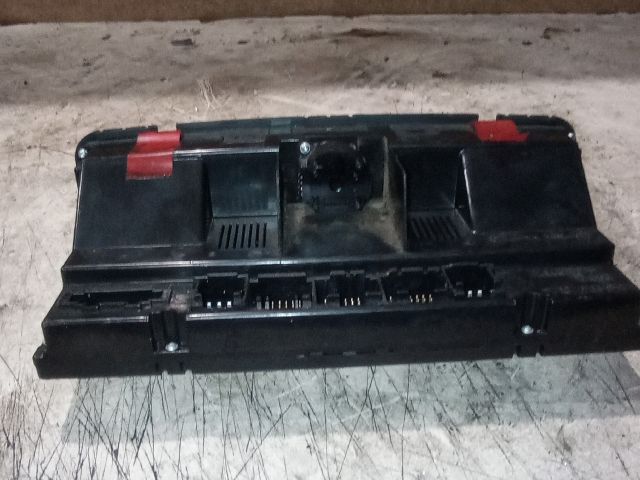 bontott AUDI A8 Fűtéskapcsoló (digit klímás)