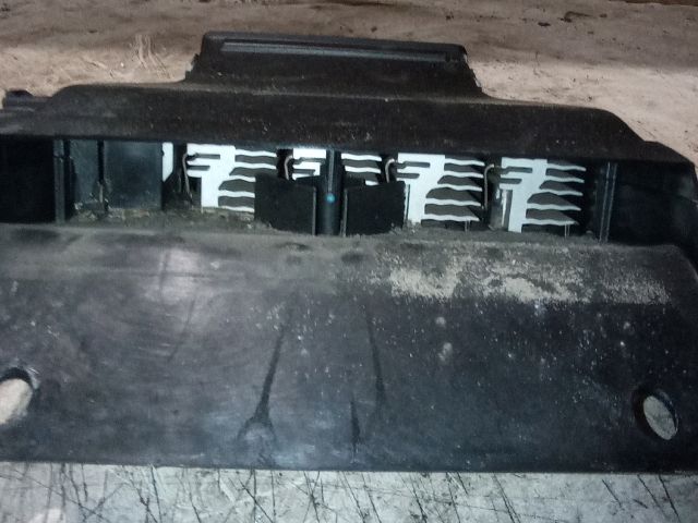 bontott AUDI A8 Fűtőradiátor (Elektromos)