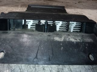 bontott AUDI A8 Fűtőradiátor (Elektromos)