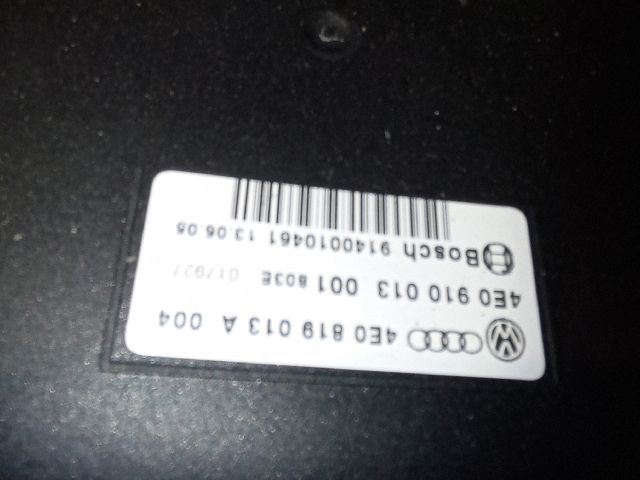 bontott AUDI A8 Fűtőradiátor (Elektromos)