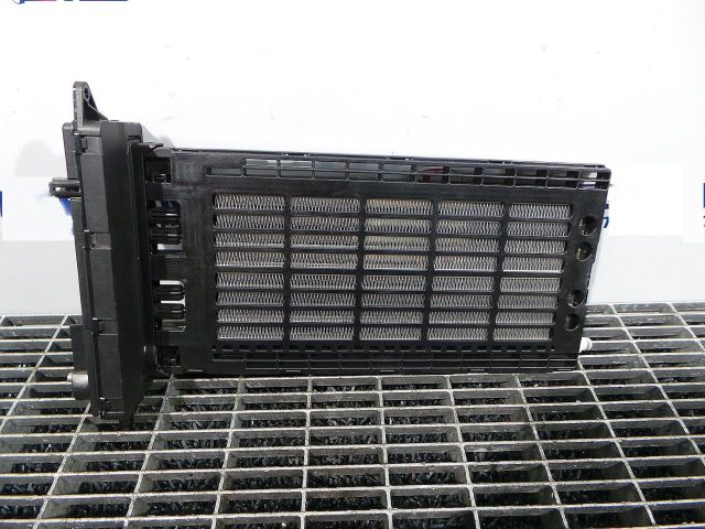 bontott AUDI A8 Fűtőradiátor