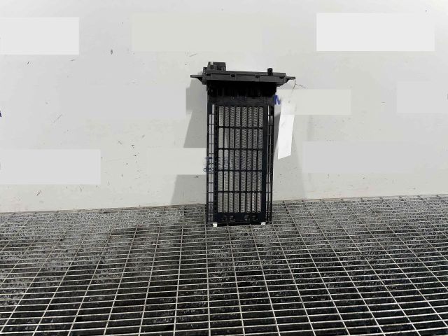 bontott AUDI A8 Fűtőradiátor