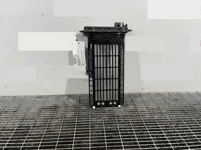 bontott AUDI A8 Fűtőradiátor