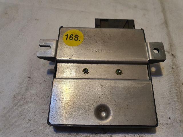 bontott AUDI A8 Gateway Elektronika