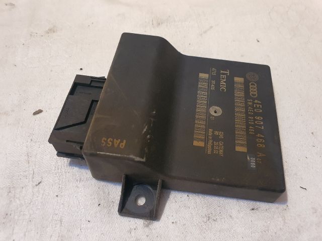 bontott AUDI A8 Gateway Elektronika