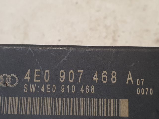 bontott AUDI A8 Gateway Elektronika