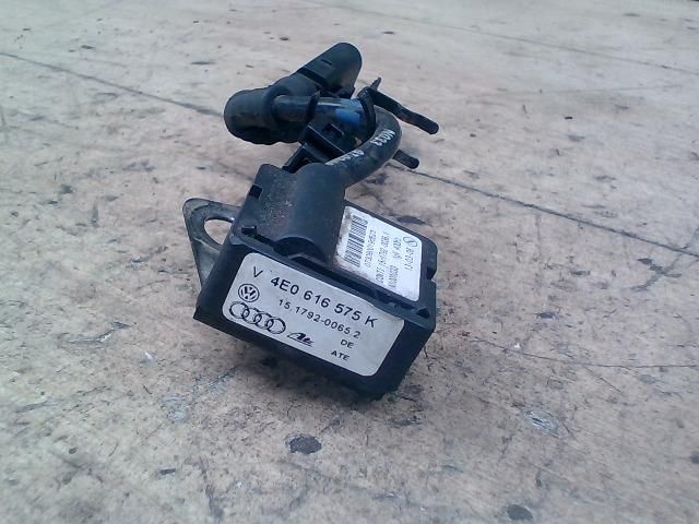 bontott AUDI A8 Gyorsulás Jeladó