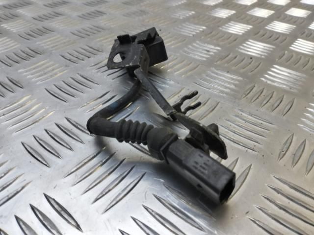 bontott AUDI A8 Gyorsulás Jeladó