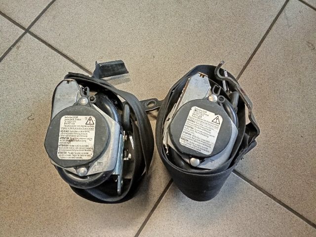 bontott AUDI A8 Hátsó Biztonsági Öv Szett