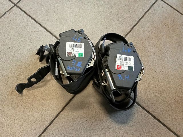 bontott AUDI A8 Hátsó Biztonsági Öv Szett