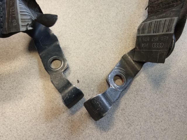 bontott AUDI A8 Hátsó Biztonsági Öv Szett