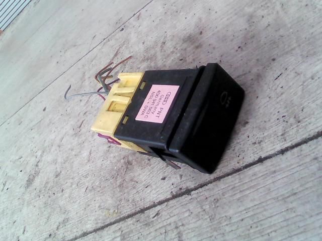 bontott AUDI A8 Hátsó Ködzárófény Kapcsoló