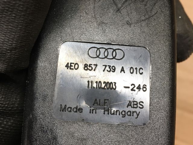 bontott AUDI A8 Hátsó középső Biztonsági Öv Csat