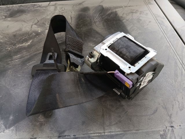 bontott AUDI A8 Hátsó középső Biztonsági Öv