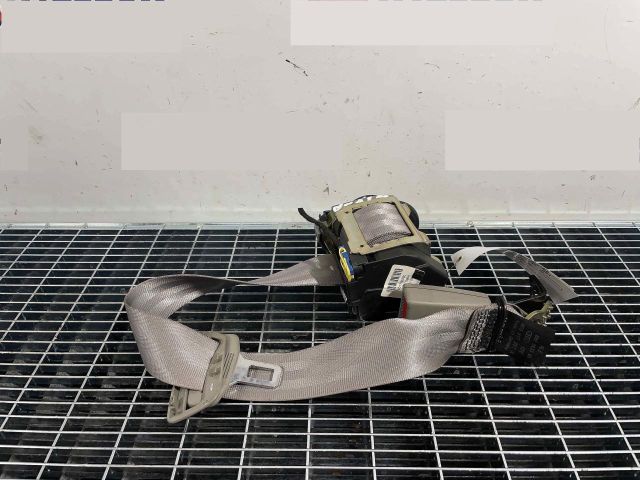 bontott AUDI A8 Hátsó középső Biztonsági Öv