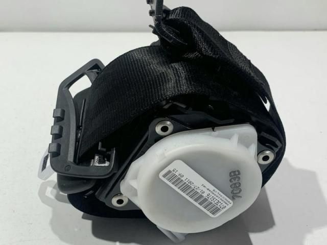 bontott AUDI A8 Hátsó középső Biztonsági Öv