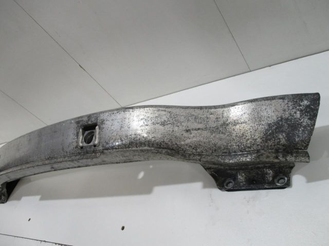 bontott AUDI A8 Hátsó Lökhárító Merevítő (Fém)