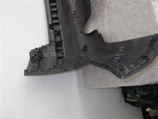 bontott AUDI A8 Hátsó Lökhárító (Üresen)