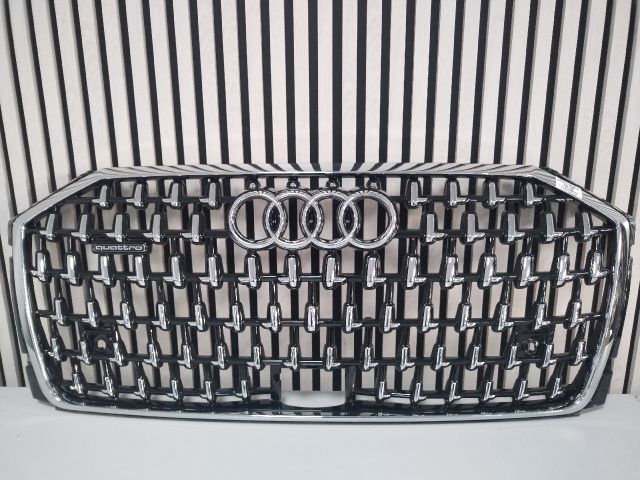 bontott AUDI A8 Hűtőrács