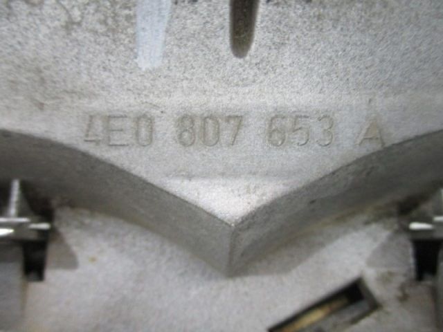 bontott AUDI A8 Hűtőrács