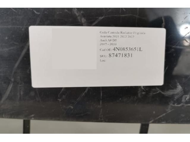 bontott AUDI A8 Hűtőrács