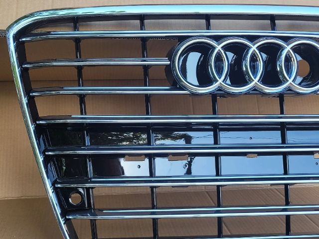 bontott AUDI A8 Hűtőrács