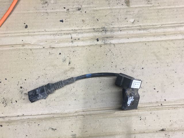 bontott AUDI A8 Jeladó (Magában)