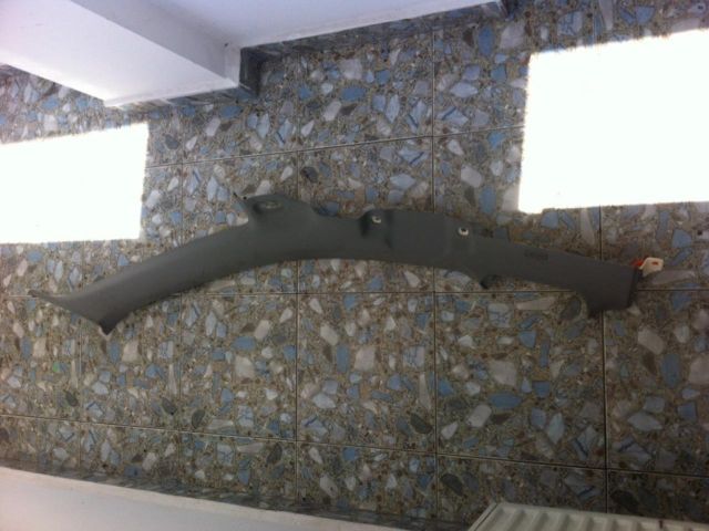 bontott AUDI A8 Jobb A Oszlop Burkolat