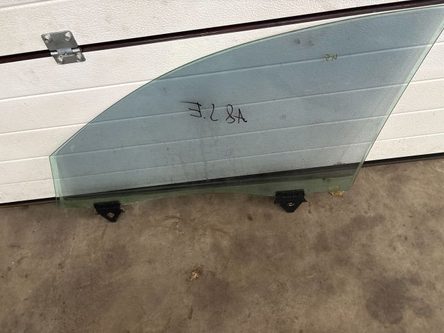 bontott AUDI A8 Jobb első Ablak