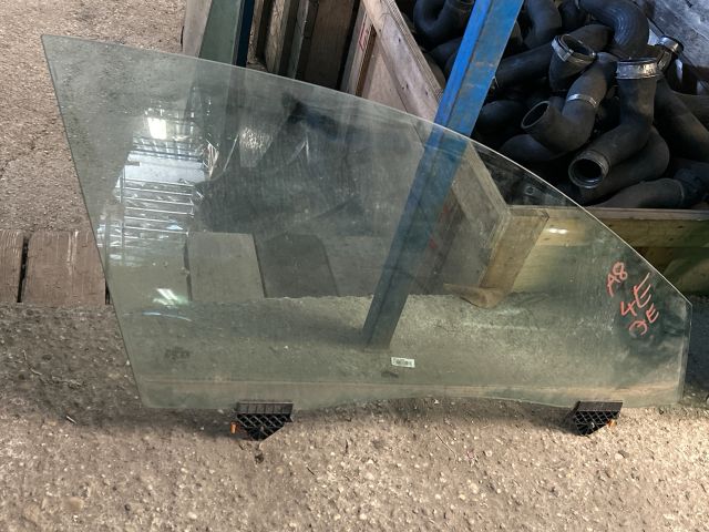 bontott AUDI A8 Jobb első Ablak