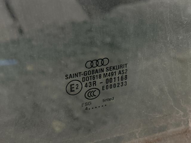 bontott AUDI A8 Jobb első Ablak