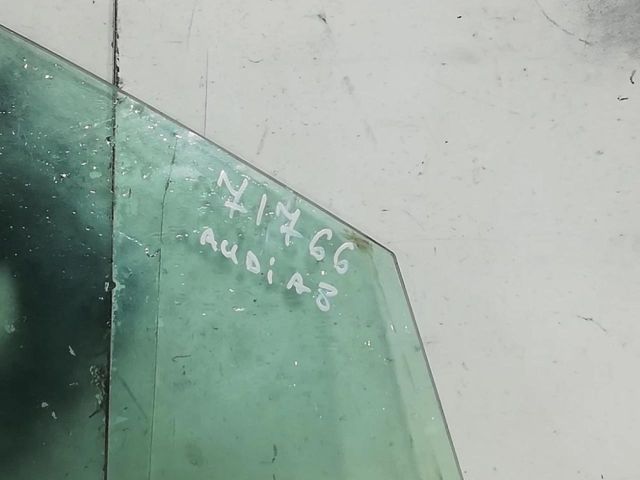 bontott AUDI A8 Jobb első Ablak