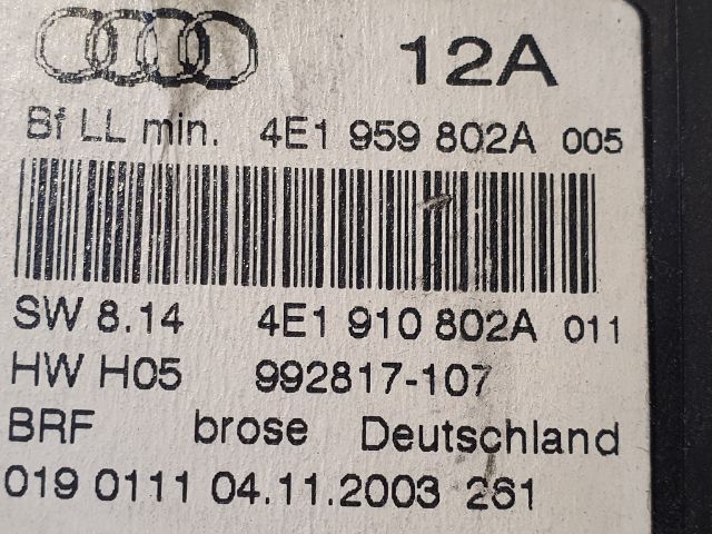 bontott AUDI A8 Jobb első Ablakemelő Motor