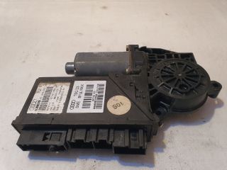 bontott AUDI A8 Jobb első Ablakemelő Motor