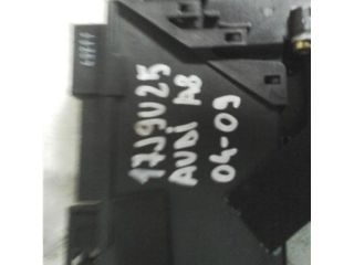 bontott AUDI A8 Jobb első Ablakemelő Motor