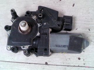 bontott AUDI A8 Jobb első Ablakemelő Motor