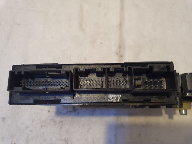 bontott AUDI A8 Jobb első Ablakemelő Motor