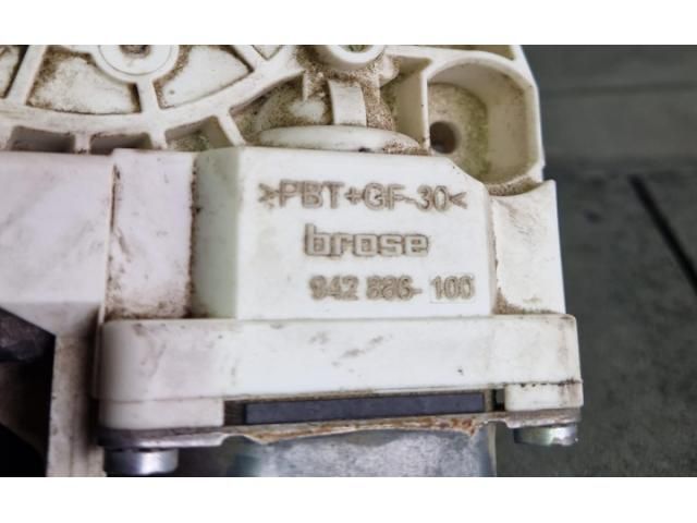 bontott AUDI A8 Jobb első Ablakemelő Motor