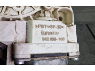 bontott AUDI A8 Jobb első Ablakemelő Motor