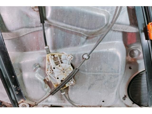 bontott AUDI A8 Jobb első Ablakemelő Szerkezet (Elektromos)