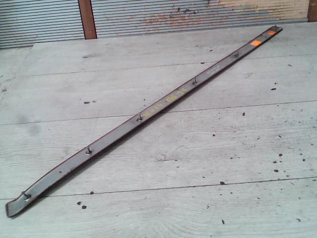 bontott AUDI A8 Jobb első Ajtó Díszléc