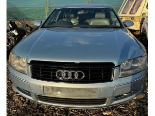 bontott AUDI A8 Jobb első Ajtó Kárpit