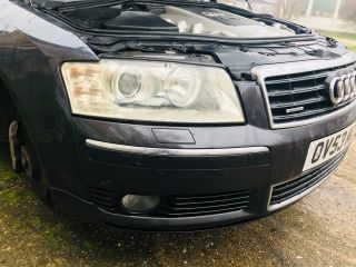 bontott AUDI A8 Jobb első Ajtó (Részeivel)