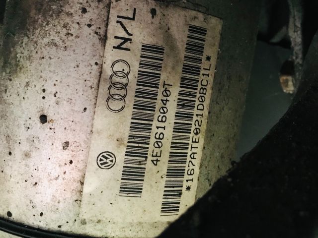 bontott AUDI A8 Jobb első Ajtó (Részeivel)