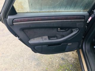 bontott AUDI A8 Jobb első Ajtó (Részeivel)