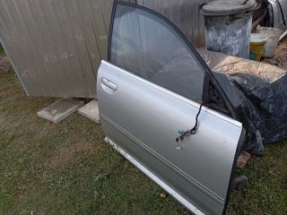 bontott AUDI A8 Jobb első Ajtó (Részeivel)