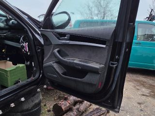 bontott AUDI A8 Jobb első Ajtó (Üres lemez)