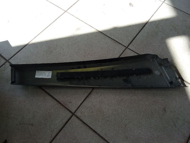 bontott AUDI A8 Jobb első Ajtókeret Burkolat